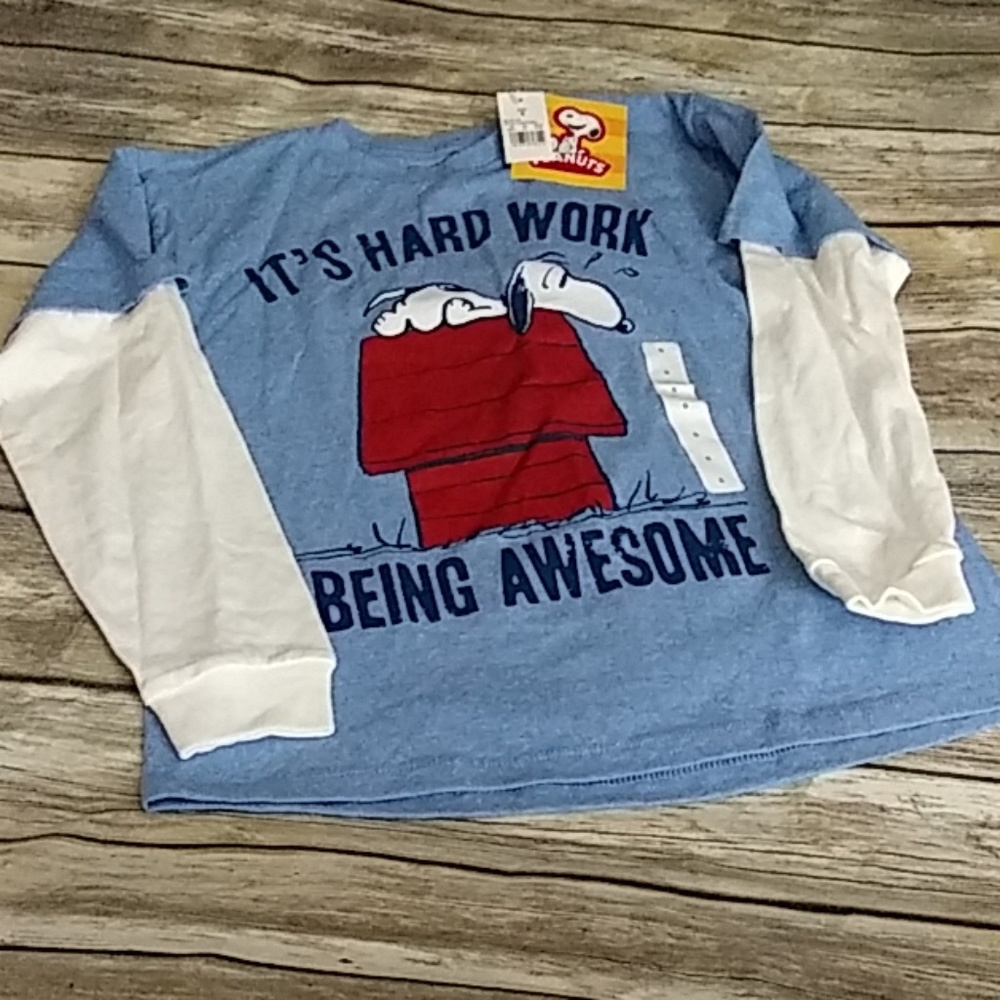 NWT Peanuts shirt size small
